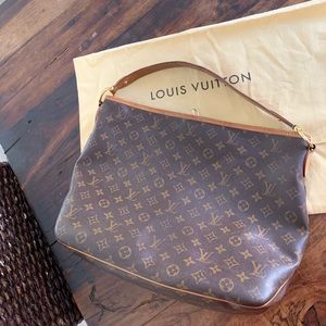 Louis Vuitton / Delightful MM / Authentic